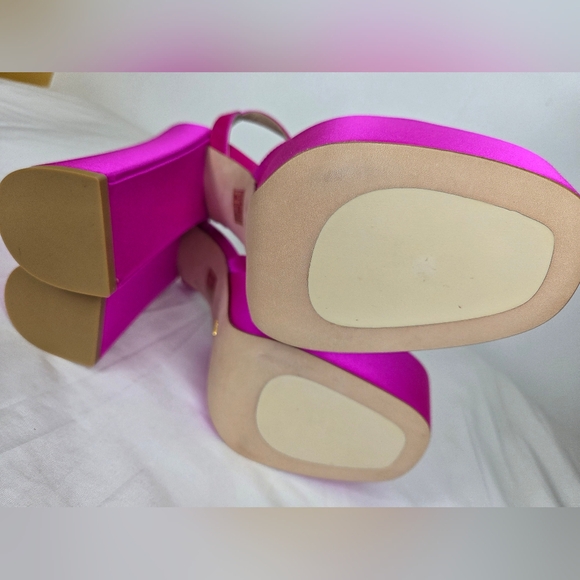 NWT Stuart Weitzman Size 10 Platform Heels In Hot Pink Shoes - Picture 8 of 13